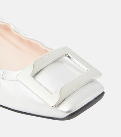 Roger Vivier Viv' Pockette Metallic Leather Ballet Flats In Silver
