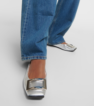 Roger Vivier Viv' Pockette Metallic Leather Ballet Flats In Silver