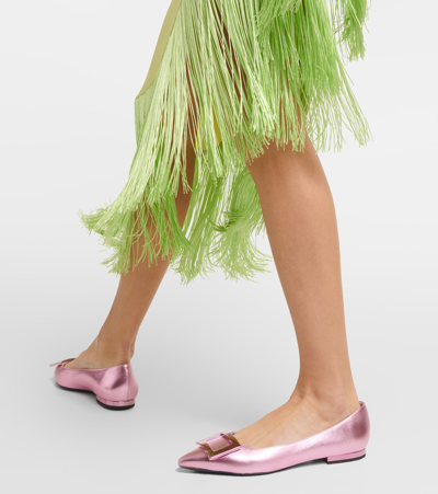 Roger Vivier Gommettine Metallic Leather Ballet Flats In Pink
