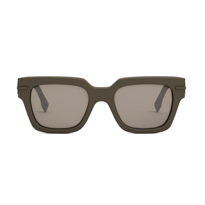 Shop Fendi Fe40078i 46e Sunglasses In Marrone