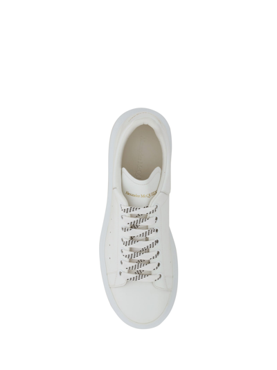 Alexander Mcqueen Oversized Leather Sneakers In Bianco