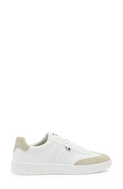 Shop Ben Sherman Glasgow Sneaker In White