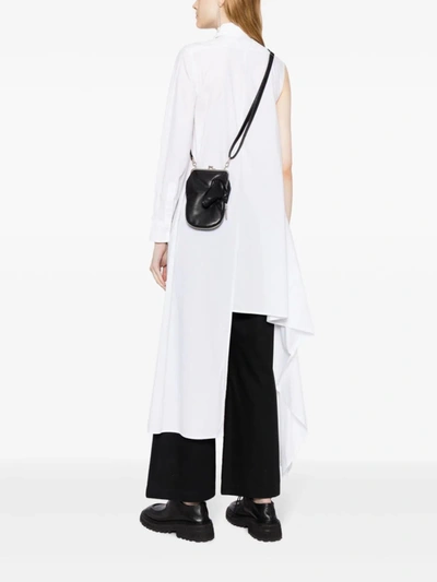 Shop Yohji Yamamoto Women Mittens Pochette In Black
