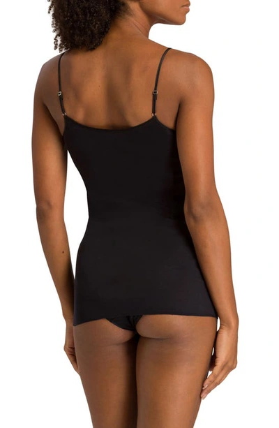 Hanro Cotton Seamless V-neck Spaghetti Camisole In Black