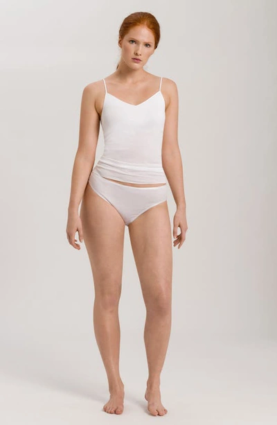 Hanro Seamless Padded Cotton Camisole In White