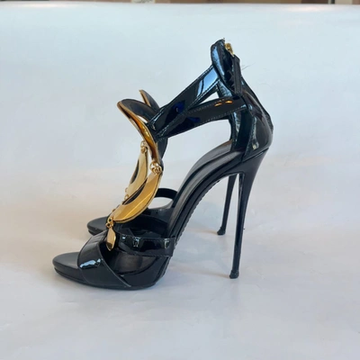 Pre-owned Giuseppe Zanotti Black Leather With Gold Ring Sandal Heels, 39