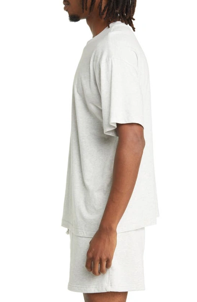 Shop Elwood Core Oversize Organic Cotton Jersey T-shirt In Vintage Ash Grey