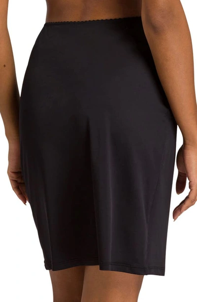 Hanro Satin Deluxe Half Slip In Black