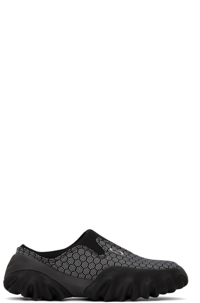 Shop Oakley Factory Team Black Chop Saw Slip-on Loafers In Honeycomb Black