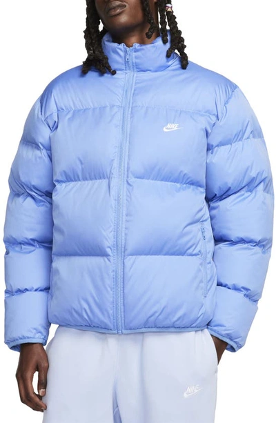 Shop Nike Club Water Repellent Primaloft® Insulated Puffer Jacket In Polar/ White