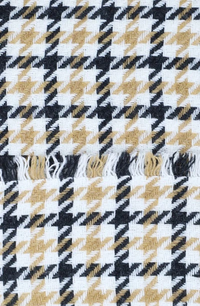 Nicoletta Rosi Houndstooth Check Yarn Dyed Fringe Scarf In Natural