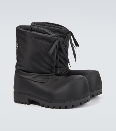 Balenciaga Logo Patch Alaska Ankle Boots In Black