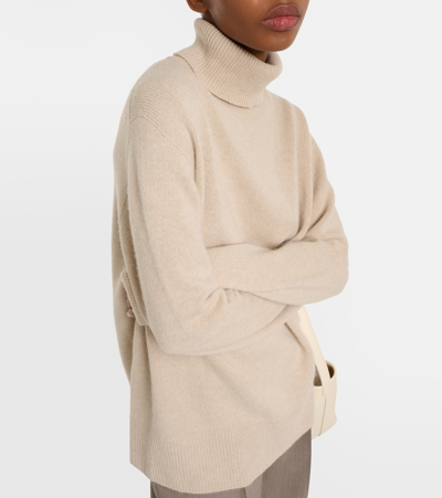 The Row Stepny Oversized Wool And Cashmere-blend Turtleneck Sweater In Beige