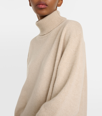 The Row Stepny Oversized Wool And Cashmere-blend Turtleneck Sweater In Beige