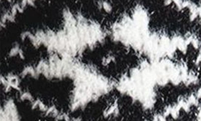 Memoi Holiday Snowflake Fleece Lined Crew Socks In Black