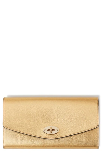 Shop Mulberry Darley Leather Continental Wallet In Soft Gold Foil