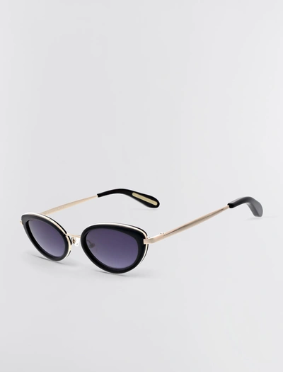 Shop Bcbgmaxazria 1994 Oval Classic Sunglasses In Gold/black