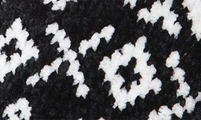 Memoi Xoxo Nordic Pattern Fleece Lined Slipper Socks In Black