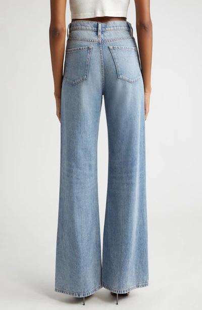 Alice And Olivia Ernie Buckled Low-rise Wide-leg Jeans In Sadie Lt Vintage Blue