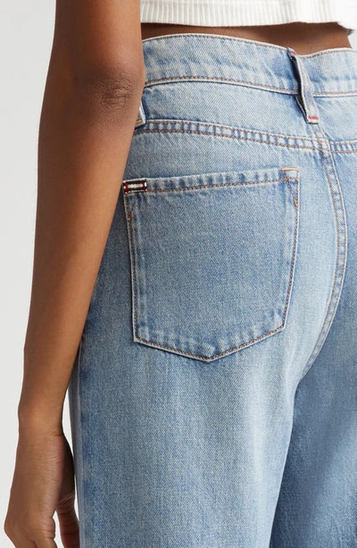Alice And Olivia Ernie Buckled Low-rise Wide-leg Jeans In Sadie Lt Vintage Blue