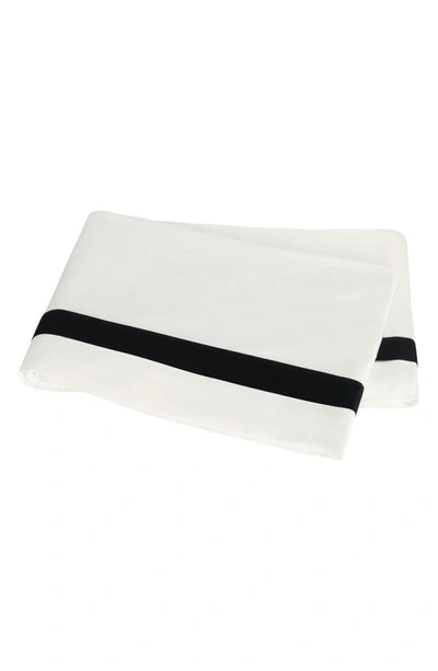 Matouk Ambrose 600 Thread Count Egyptian Cotton Sateen Flat Sheet In Bone/ Black