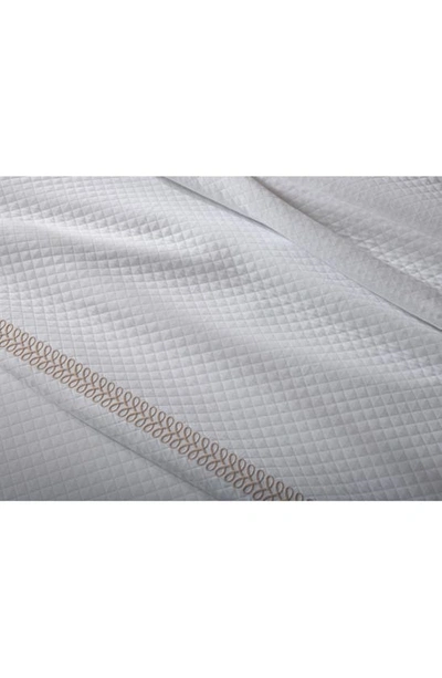 Matouk Astor Braid Matelassé Coverlet In Lemon