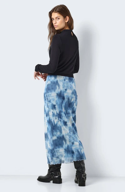 Noisy May Lucia Printed Mesh Maxi Skirt In Bright White Aop Blu