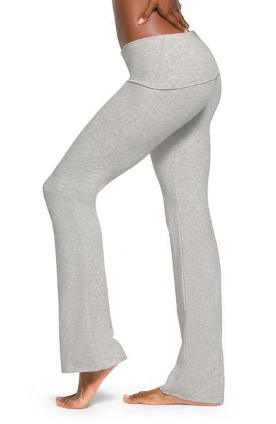 Shop Skims Stretch Cotton Jersey Foldover Pants In Light Heather Grey