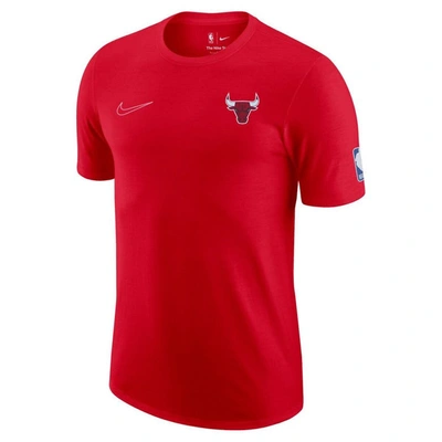 Shop Nike Red Chicago Bulls 2022/23 City Edition Courtside Max90 Backer Relaxed Fit T-shirt