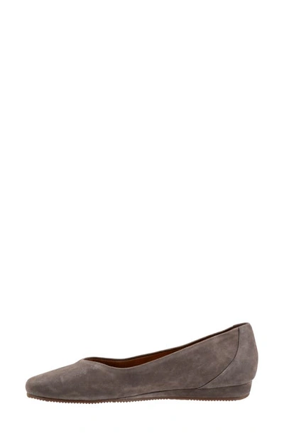 Shop Softwalk Vellore Flat In Grey Pearl