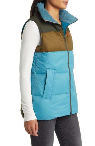 Shop Cotopaxi Solazo 600 Fill Power Down Hooded Vest In Wddrz