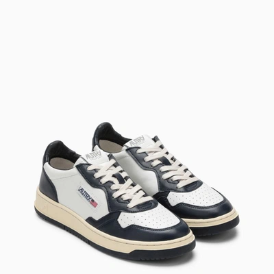 Shop Autry White/blue Medalist Low-top Sneakers