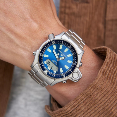 Pre-owned Citizen Jp2000-67l Aqualand 44mm Blue Dial 200m Diver's Quartz Watch -