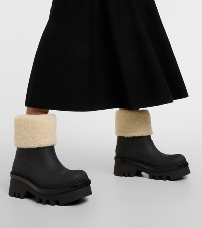 Chloé Raina Shearling-trimmed Ankle Boots In Black