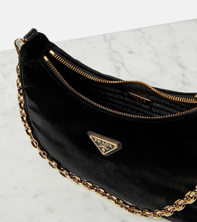 Prada Re-edition Small Velvet Shoulder Bag In Black