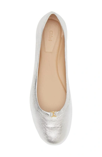 Chloé Marcie Metallic Leather Ballerina Flats In Silver