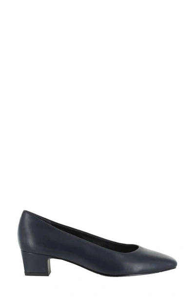 Easy Street Prim Kitten Heel Pumps In Navy