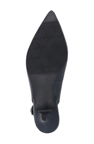 Easy Street Faye Slingback Pump In Navy