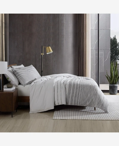 Kenneth Cole Abstract Stripe Comforter + Sham Set In Meduim Grey