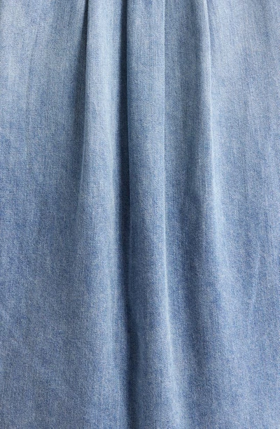 Shop Alice And Olivia Oversize Cotton Blend Denim Button-up Shirt In Sadie Lt Vintage Blue