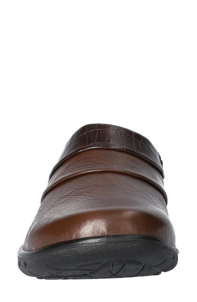 Easy Street Swing Comfort Mules Women's Shoes In Tan/brown Croco