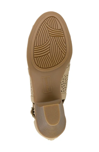 Easy Street Carrigan Womens Faux Leather Laser Cut Dress Sandals