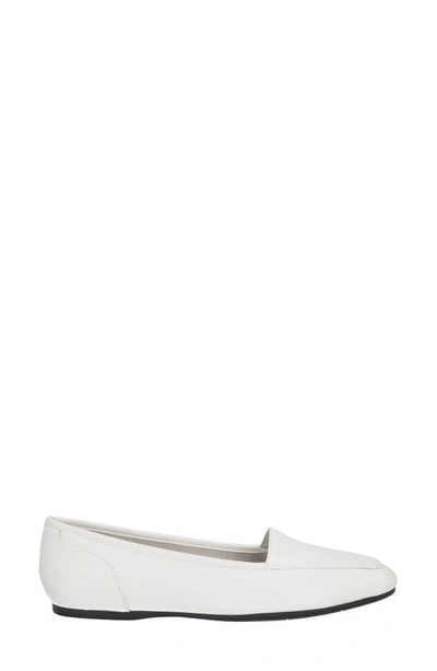 Easy Street Thrill Perforated Flat In White