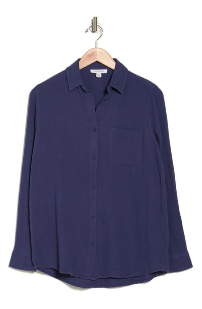 Shop Beachlunchlounge Alessia Long Sleeve Cotton Button-up Shirt In Navy Time