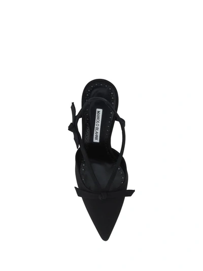 Manolo Blahnik Corintia 90 Bow-embellished Crepe De Chine Slingback Pumps In Blck
