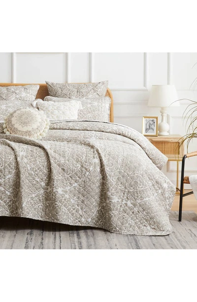 Southshore Fine Linens Ashanti 7-piece Quilt Set In Bone