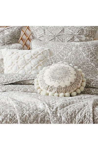Southshore Fine Linens Ashanti 7-piece Quilt Set In Bone
