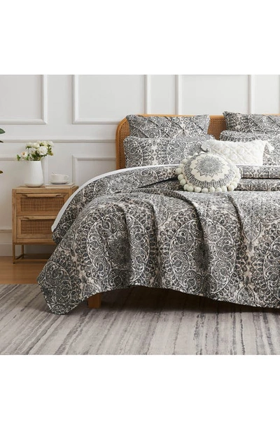 Southshore Fine Linens Ashanti 7-piece Quilt Set In Grey
