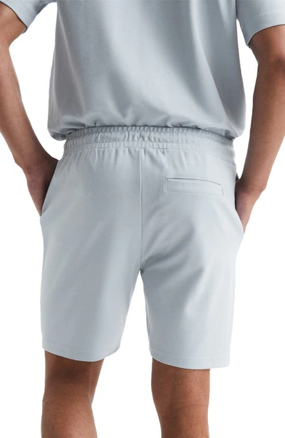 Shop Reiss Cullen Shorts In Soft Blue