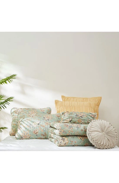 Southshore Fine Linens Jacobean Willow 7-piece Oversized Quilt Bedding Set In Green